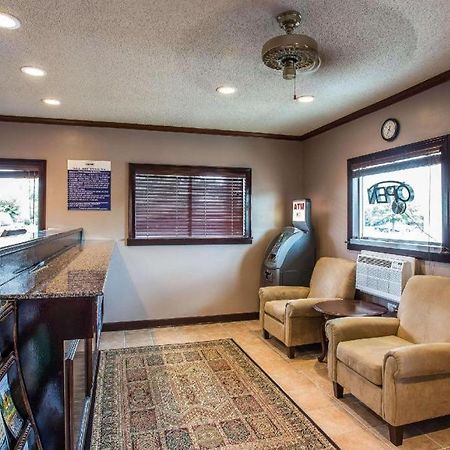 Suburban Studios Charlotte-Ballantyne Пайнвилл Экстерьер фото